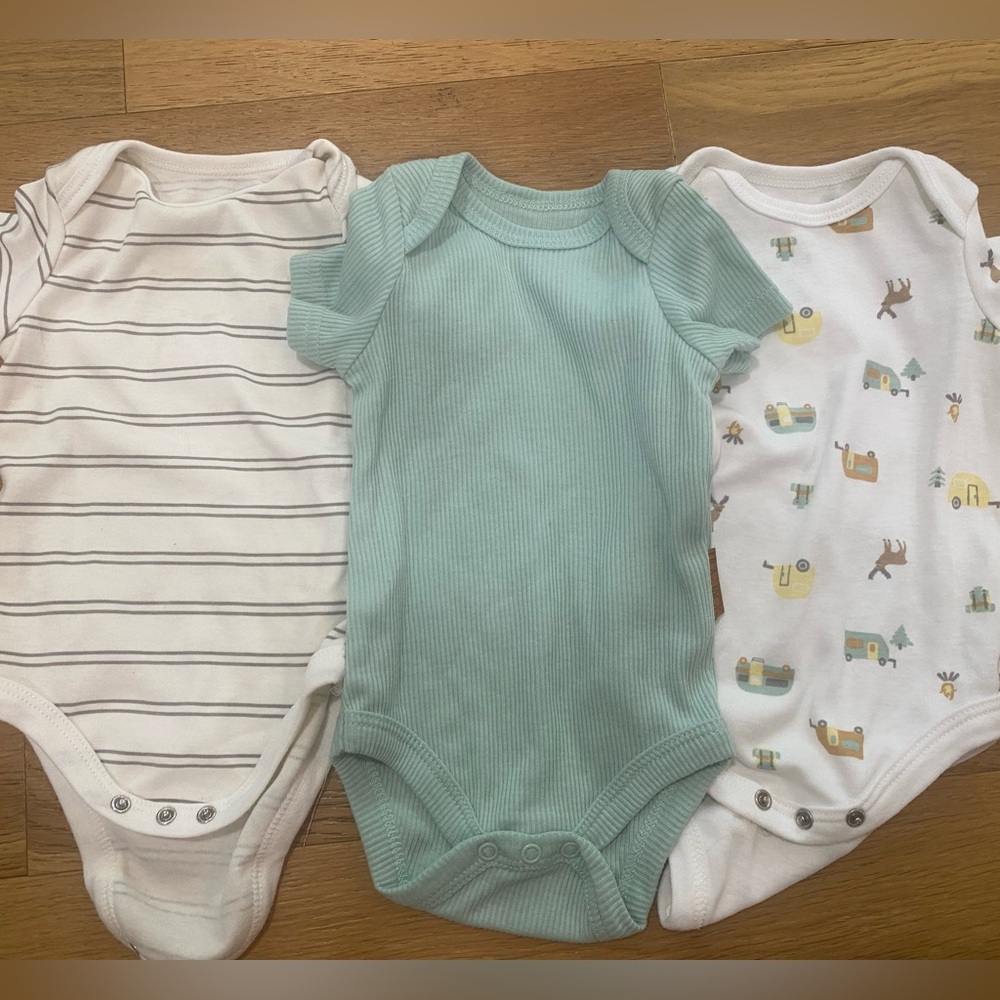 Lila & Jack Mint Green, Striped, and Patterned baby onesie set 0-3m